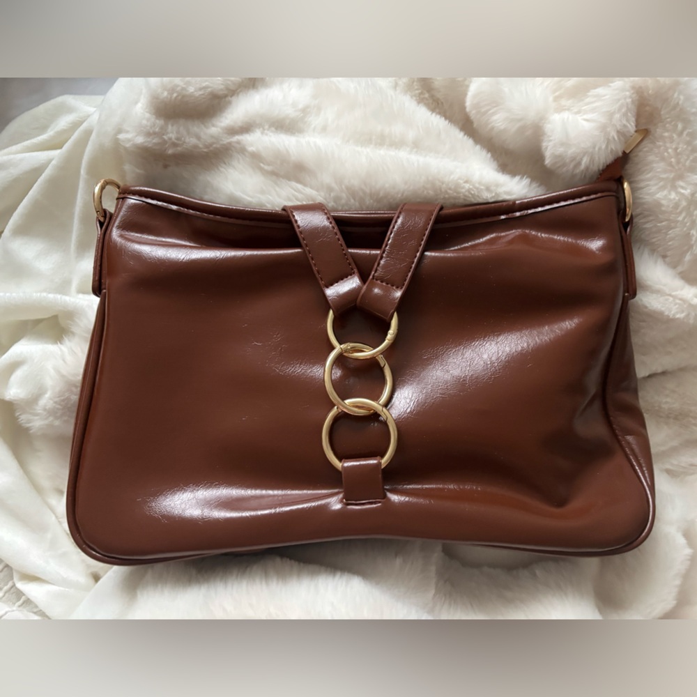 Elegant Brown Leather Shoulder Bag